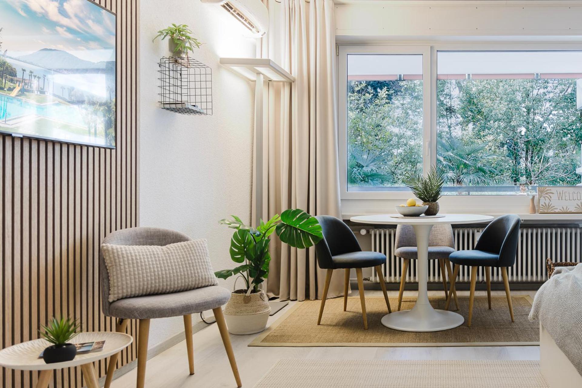 Luganersee, Pool, Strand, Parkplatz, Suite 204 Bissone Zewnętrze zdjęcie